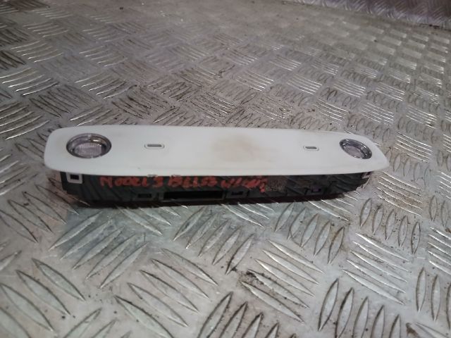 bontott TESLA 3 Beltér Világítás Hátsó