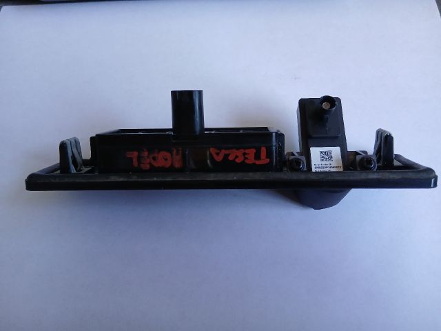 bontott TESLA 3 Csomagtér Nyitó Kar / Gomb