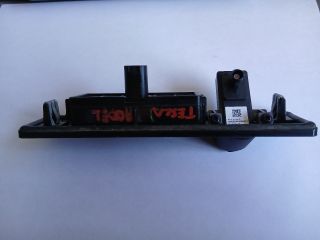 bontott TESLA 3 Csomagtér Nyitó Kar / Gomb