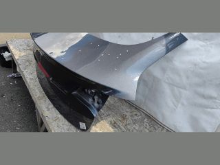 bontott TESLA 3 Csomagtérajtó (Üres lemez)