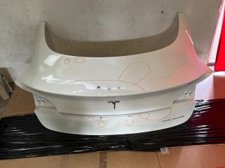 bontott TESLA 3 Csomagtérajtó (Üres lemez)