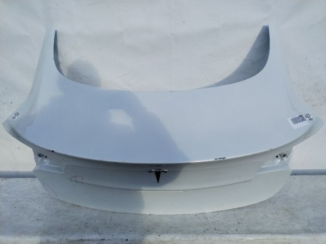 bontott TESLA 3 Csomagtérajtó (Üres lemez)