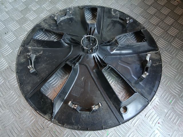 bontott TESLA 3 Dísztárcsa (1 db)