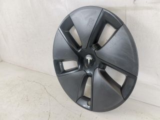 bontott TESLA 3 Dísztárcsa (1 db)