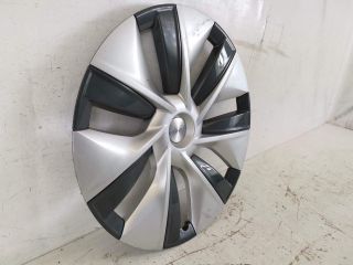 bontott TESLA 3 Dísztárcsa (1 db)