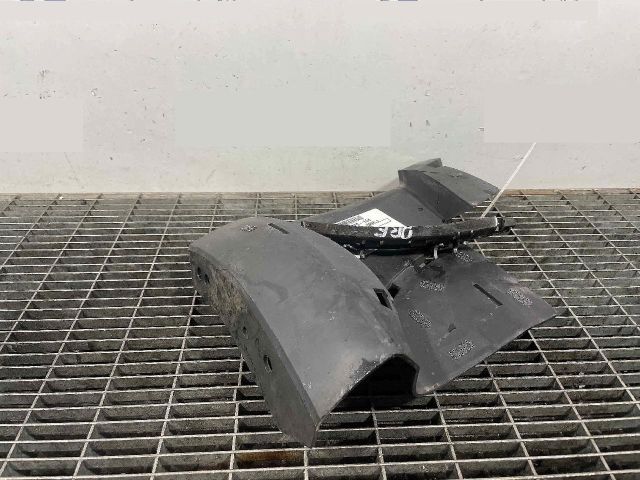 bontott TESLA 3 Első Lökhárító Tartó Felső