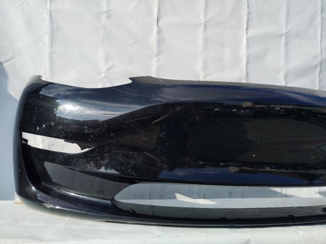 bontott TESLA 3 Első Lökhárító (Üresen)