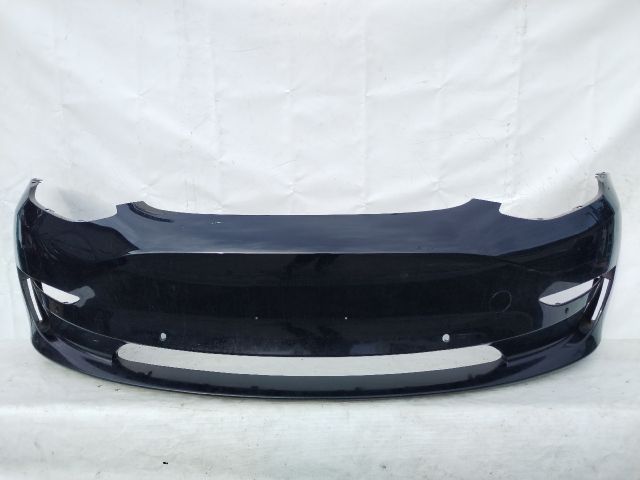 bontott TESLA 3 Első Lökhárító (Üresen)