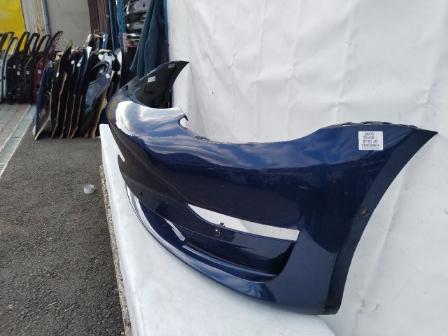 bontott TESLA 3 Első Lökhárító (Üresen)