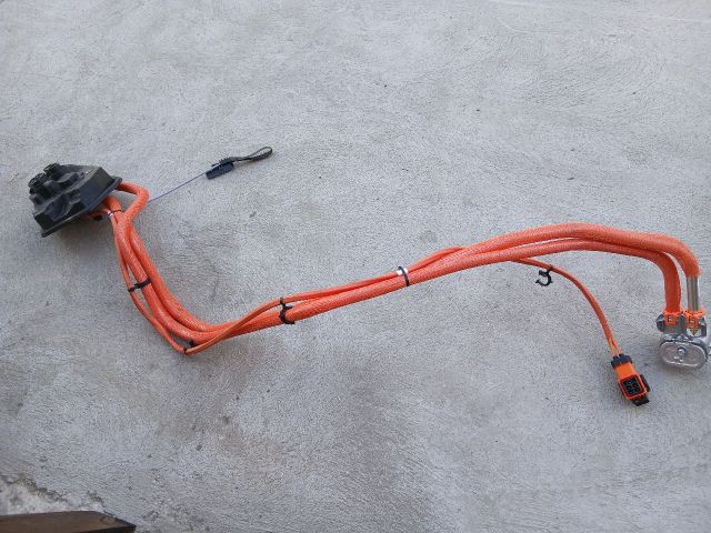 bontott TESLA 3 Akkumulátor Töltő