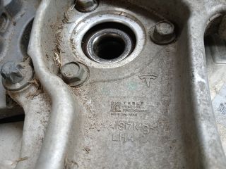 bontott TESLA 3 Bal első Csonkállvány Kerékaggyal