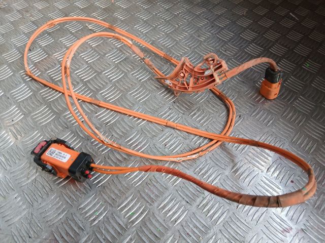 bontott TESLA 3 Nagyfeszültségű Kábel