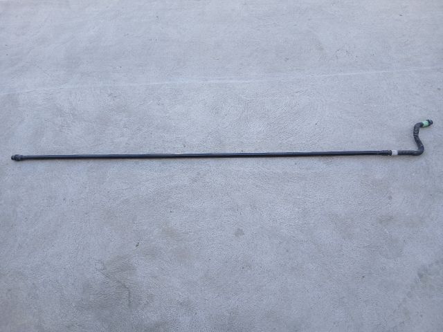 bontott TESLA 3 Vízcső