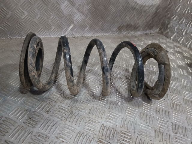 bontott TESLA 3 Hátsó Rugó