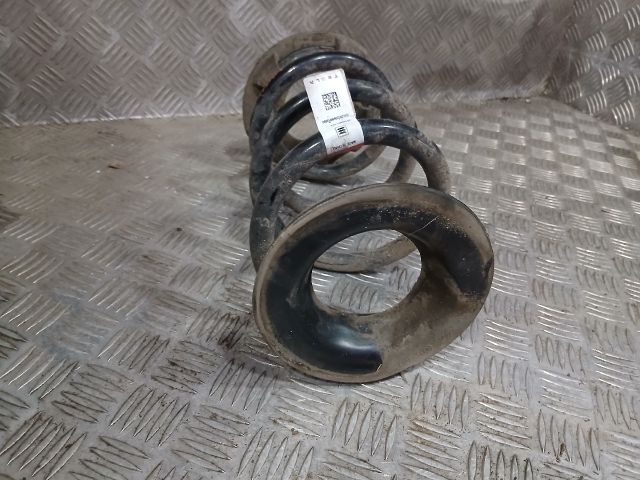 bontott TESLA 3 Hátsó Rugó