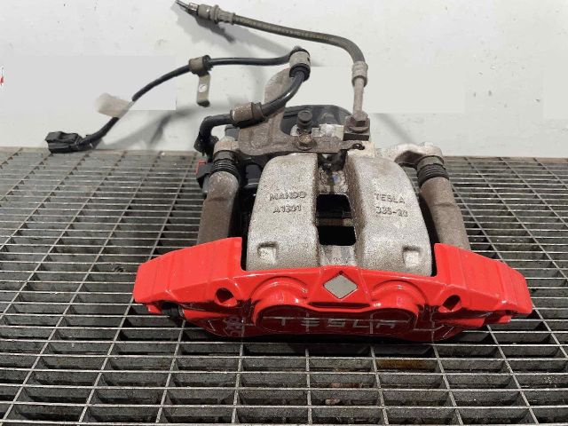 bontott TESLA 3 Jobb hátsó Féknyereg Munkahengerrel