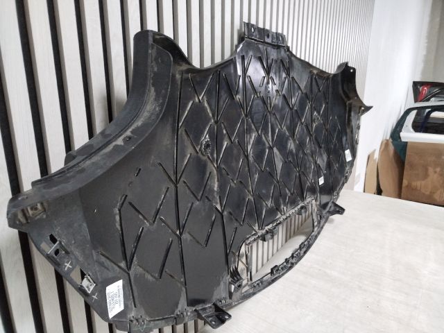 bontott TESLA 3 Hátsó Fenéklemez