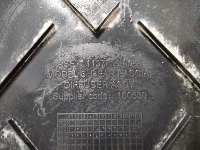 bontott TESLA 3 Hátsó Fenéklemez