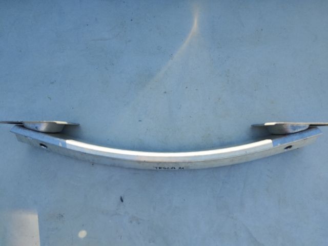 bontott TESLA 3 Hátsó Lökhárító Merevítő (Fém)