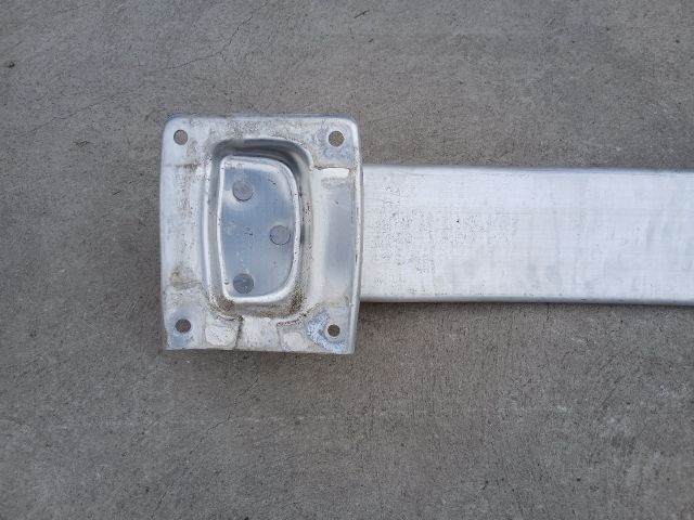 bontott TESLA 3 Hátsó Lökhárító Merevítő (Fém)