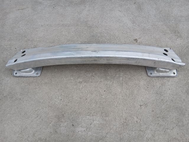 bontott TESLA 3 Hátsó Lökhárító Merevítő (Fém)