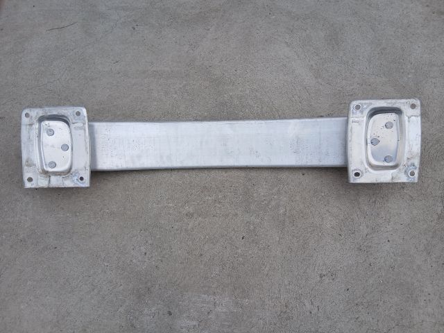 bontott TESLA 3 Hátsó Lökhárító Merevítő (Fém)