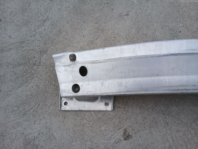 bontott TESLA 3 Hátsó Lökhárító Merevítő (Fém)