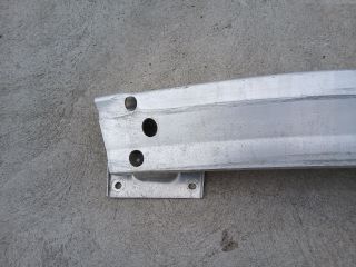 bontott TESLA 3 Hátsó Lökhárító Merevítő (Fém)