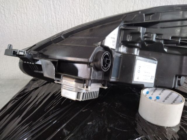 bontott TESLA 3 Jobb Fényszóró