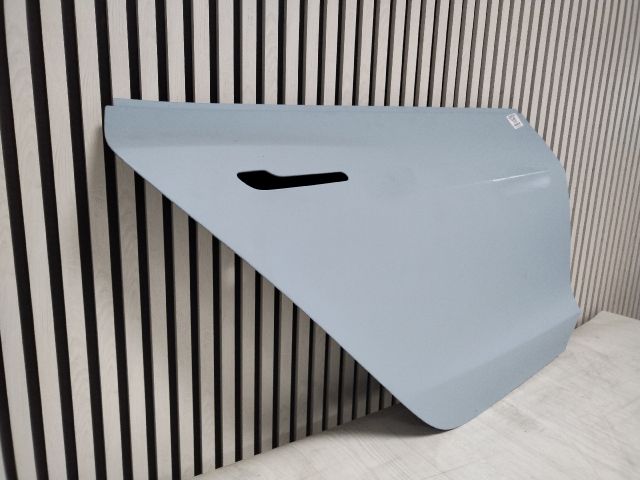 bontott TESLA 3 Jobb hátsó Ajtó (Üres lemez)