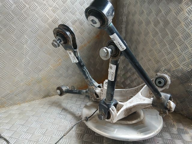 bontott TESLA 3 Jobb hátsó Csonkállvány Kerékaggyal