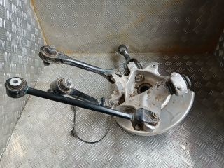 bontott TESLA 3 Jobb hátsó Csonkállvány Kerékaggyal