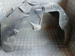 bontott TESLA 3 Jobb hátsó Dobbetét (Kerékjárati, Műanyag)