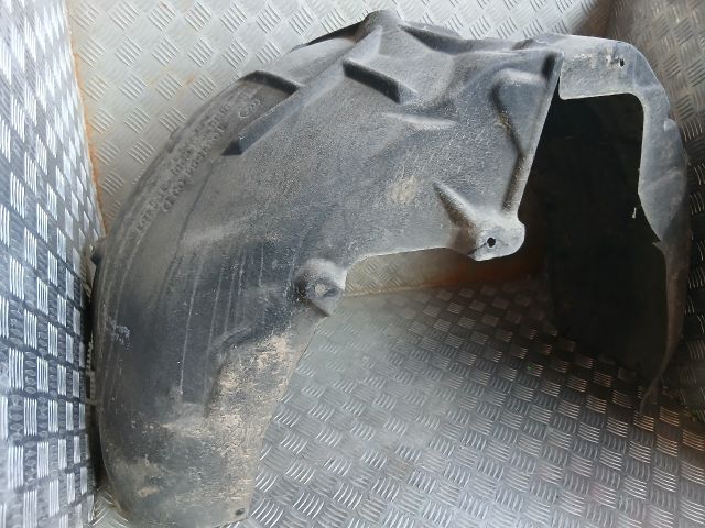 bontott TESLA 3 Jobb hátsó Dobbetét (Kerékjárati, Műanyag)