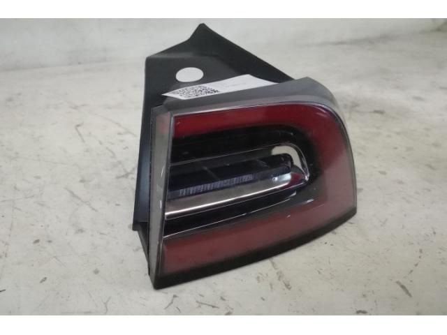 bontott TESLA 3 Jobb Külső Hátsó Lámpa