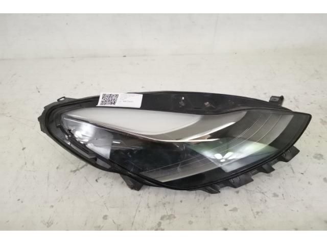 bontott TESLA 3 Jobb Ledes Fényszóró