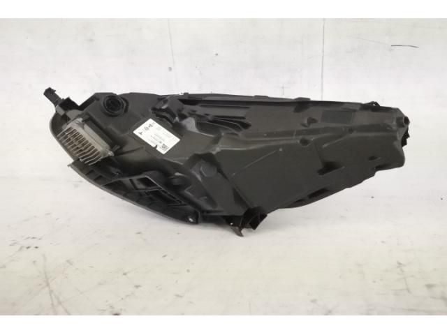 bontott TESLA 3 Jobb Ledes Fényszóró