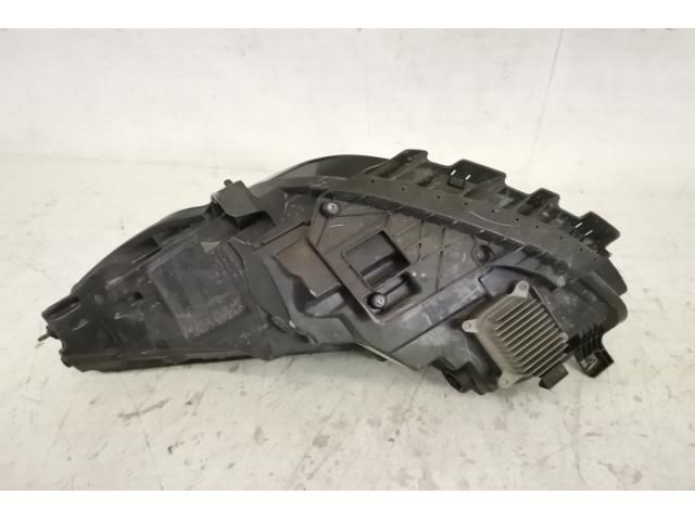 bontott TESLA 3 Jobb Ledes Fényszóró