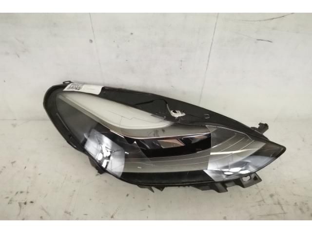 bontott TESLA 3 Jobb Ledes Fényszóró