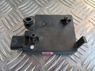 bontott TESLA 3 Komfort Elektronika