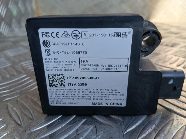 bontott TESLA 3 Komfort Elektronika