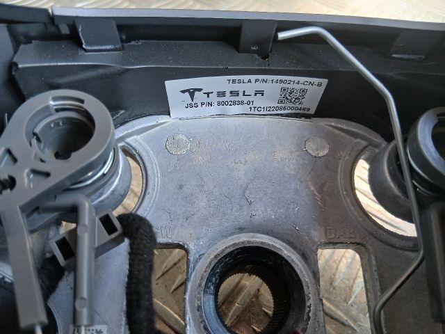 bontott TESLA 3 Kormány