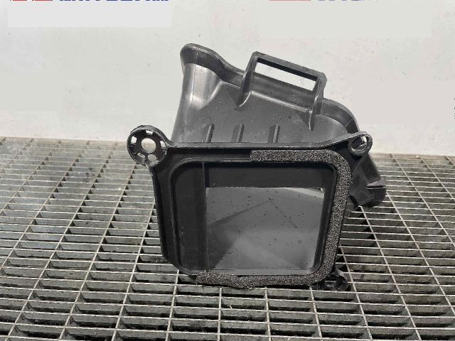 bontott TESLA 3 Légterelő