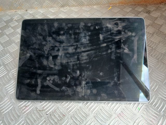 bontott TESLA 3 Multifunkciós Kijelző