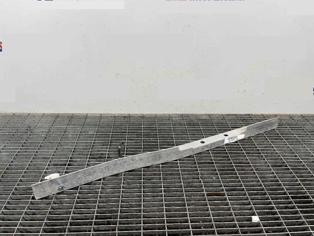 bontott TESLA 3 Tartó Bak