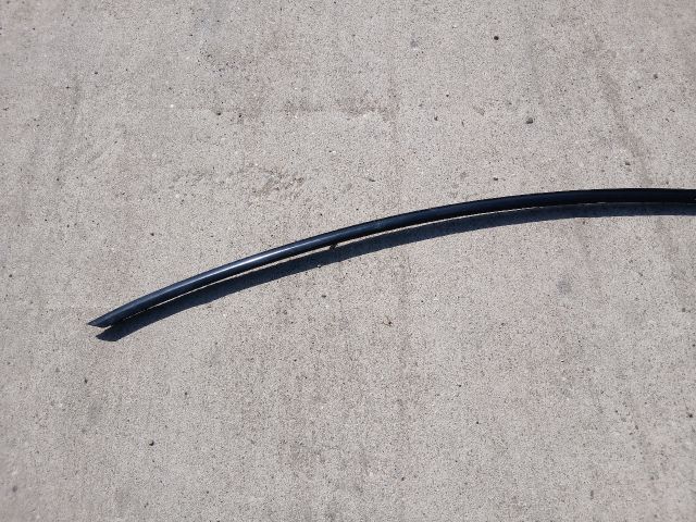 bontott TESLA 3 Tető Díszléc