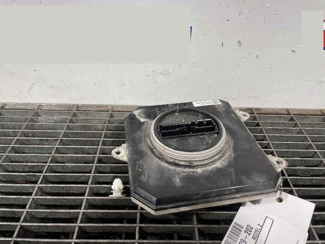 bontott TESLA 3 Xenon Trafó