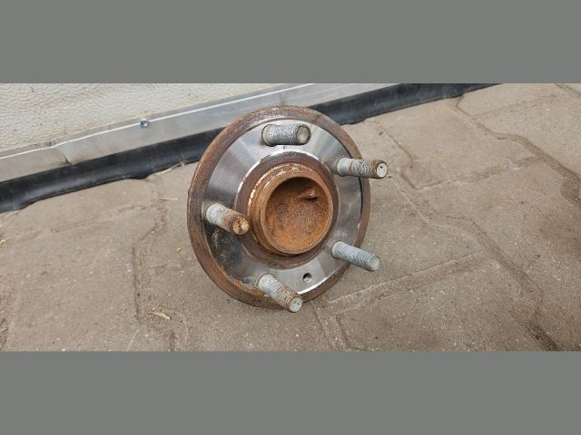 bontott TESLA MODEL S Bal első Kerékagy