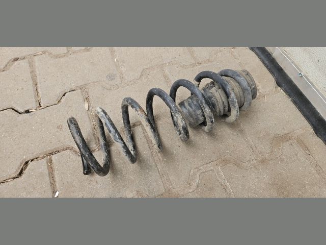 bontott TESLA MODEL S Bal első Rugó