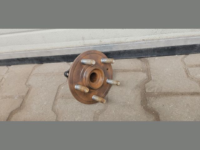 bontott TESLA MODEL S Bal hátsó Kerékagy